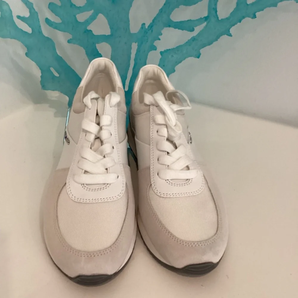 REDUCED NEW Michael Kors Women White Leather Suede Textile Sneakers Shoes Size 7